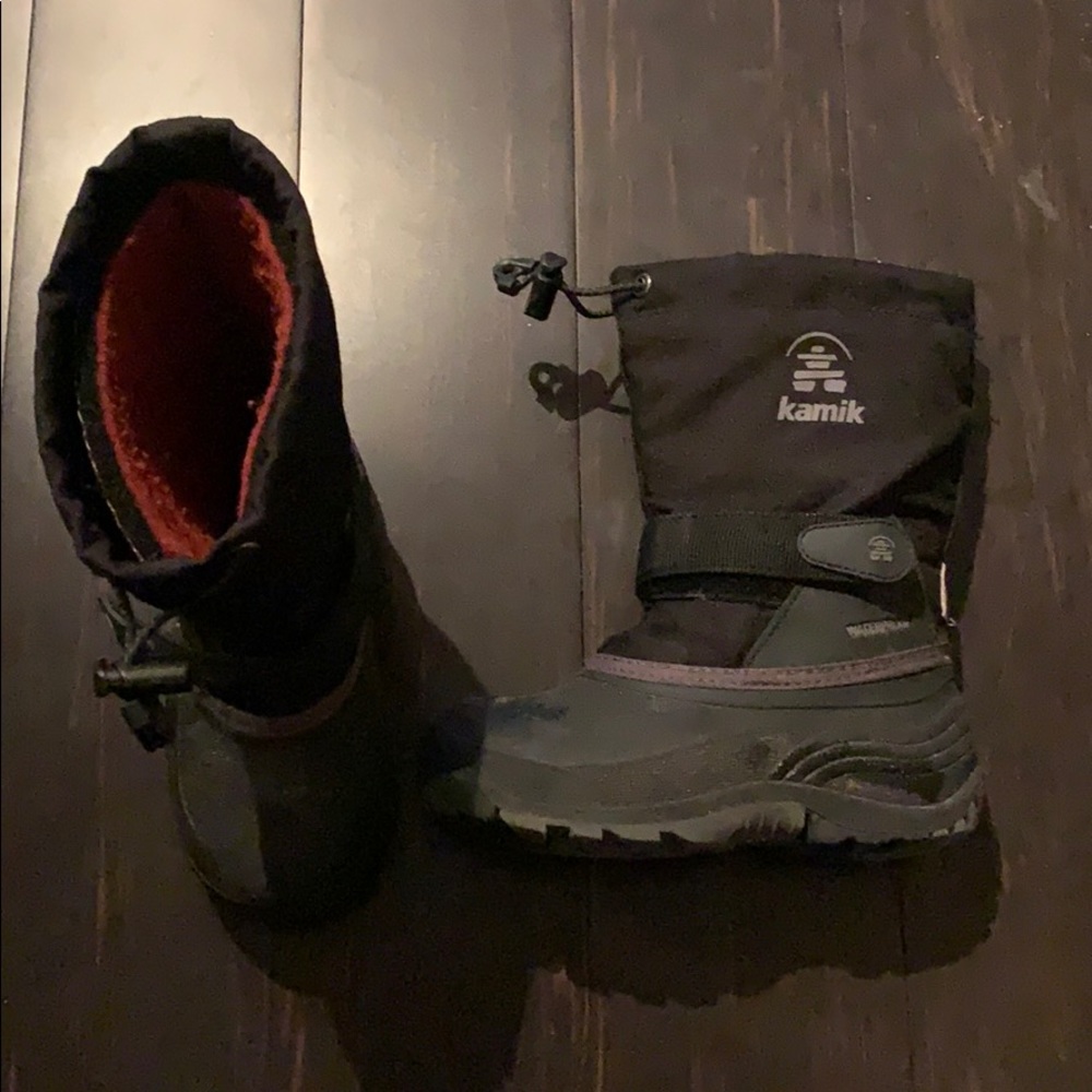 Kamik super warm, waterproof winter boots size 2